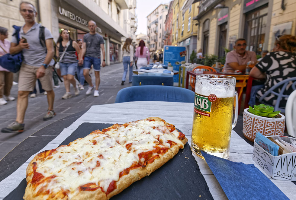 ラ・スペツィアのおいしいビール　お散歩にビールは必需品